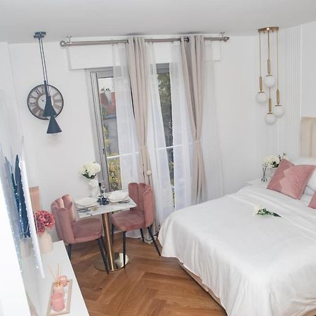 Paris' Premium Romantic Studio Exterior foto